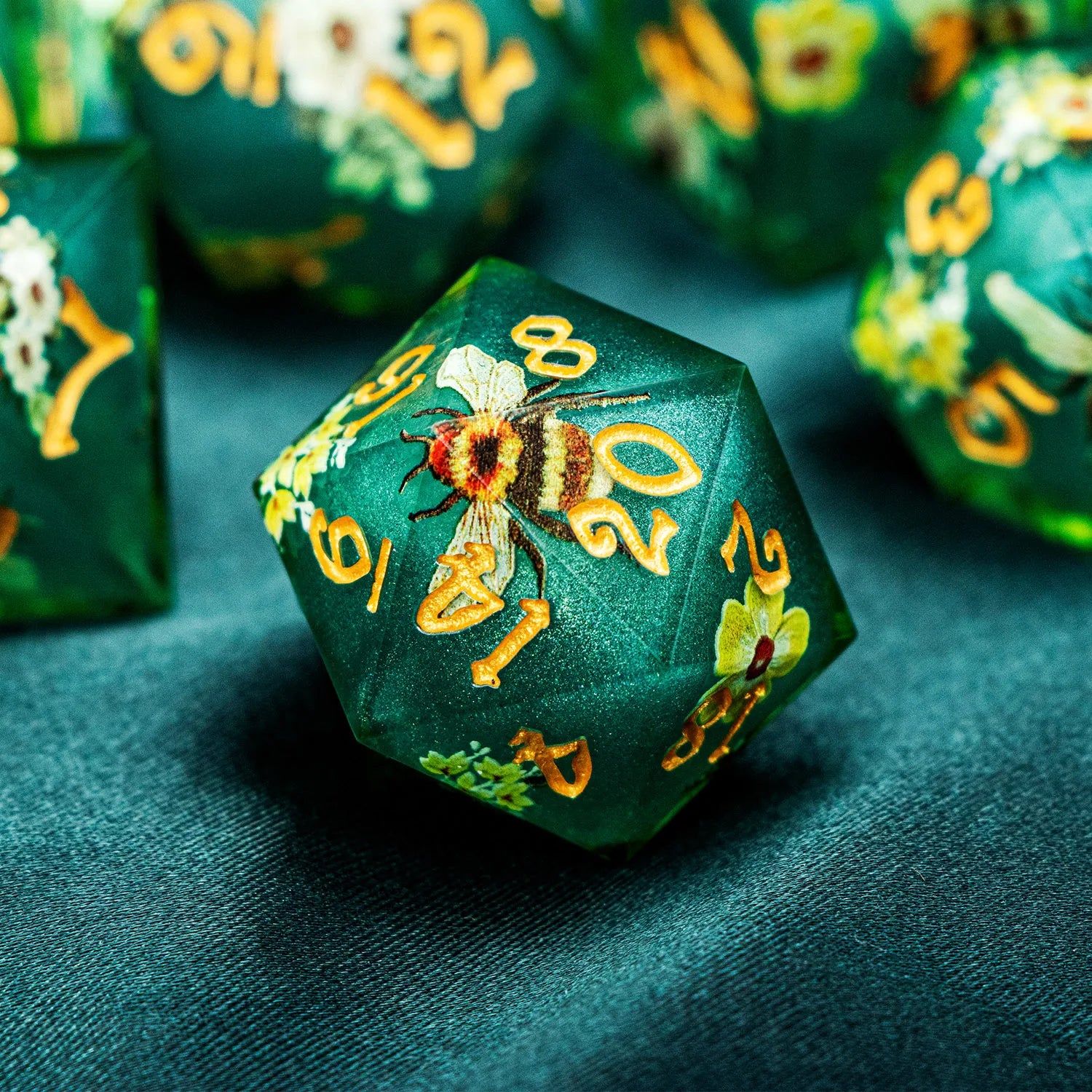 Arcane Pulse – 7‑Piece Dice Set