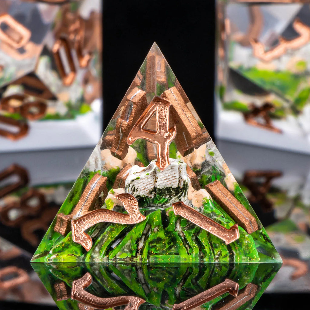 Sunshard – Resin 7‑Piece Dice Set