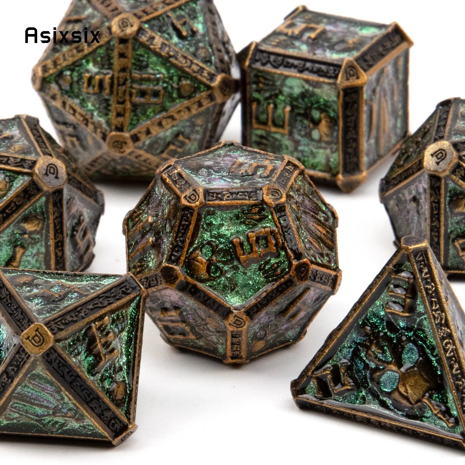 Gilded Fang – Metal 7‑Piece Dice Set
