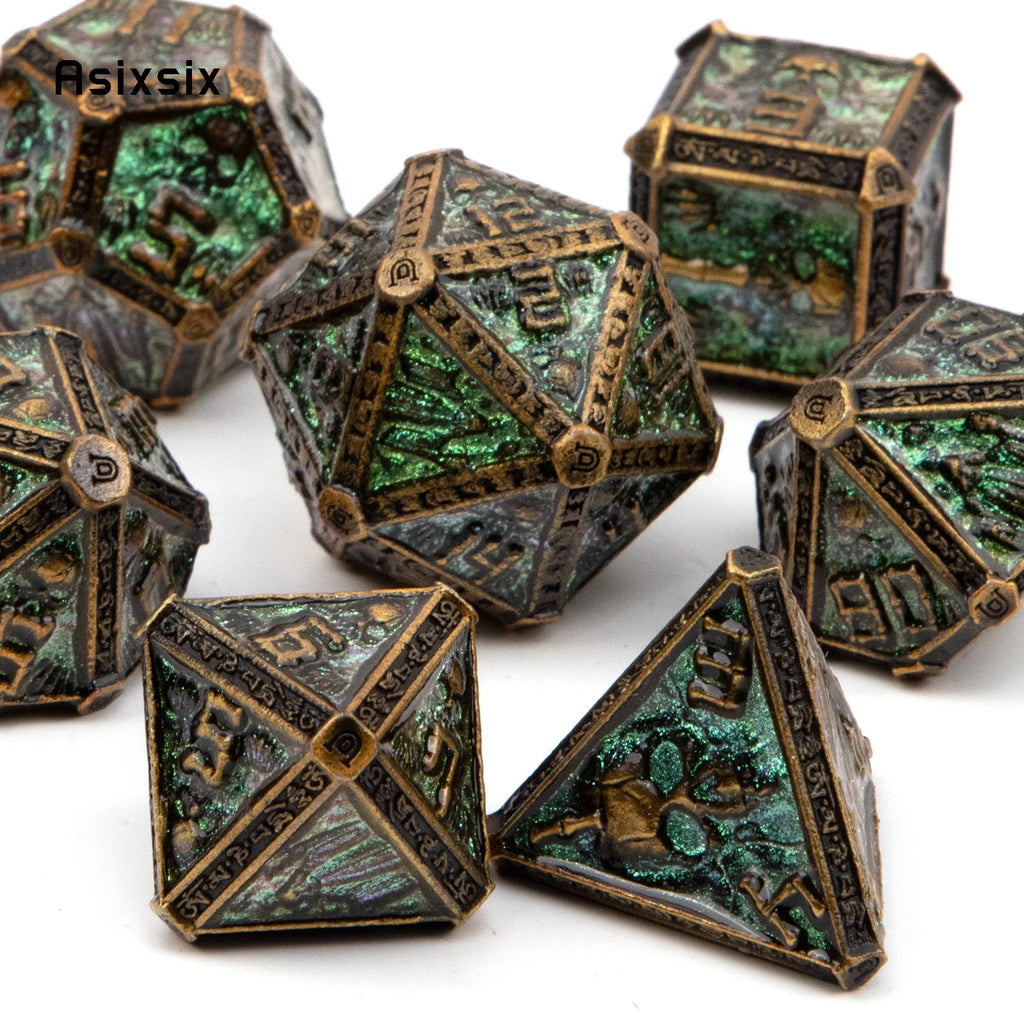 Gilded Fang – Metal 7‑Piece Dice Set